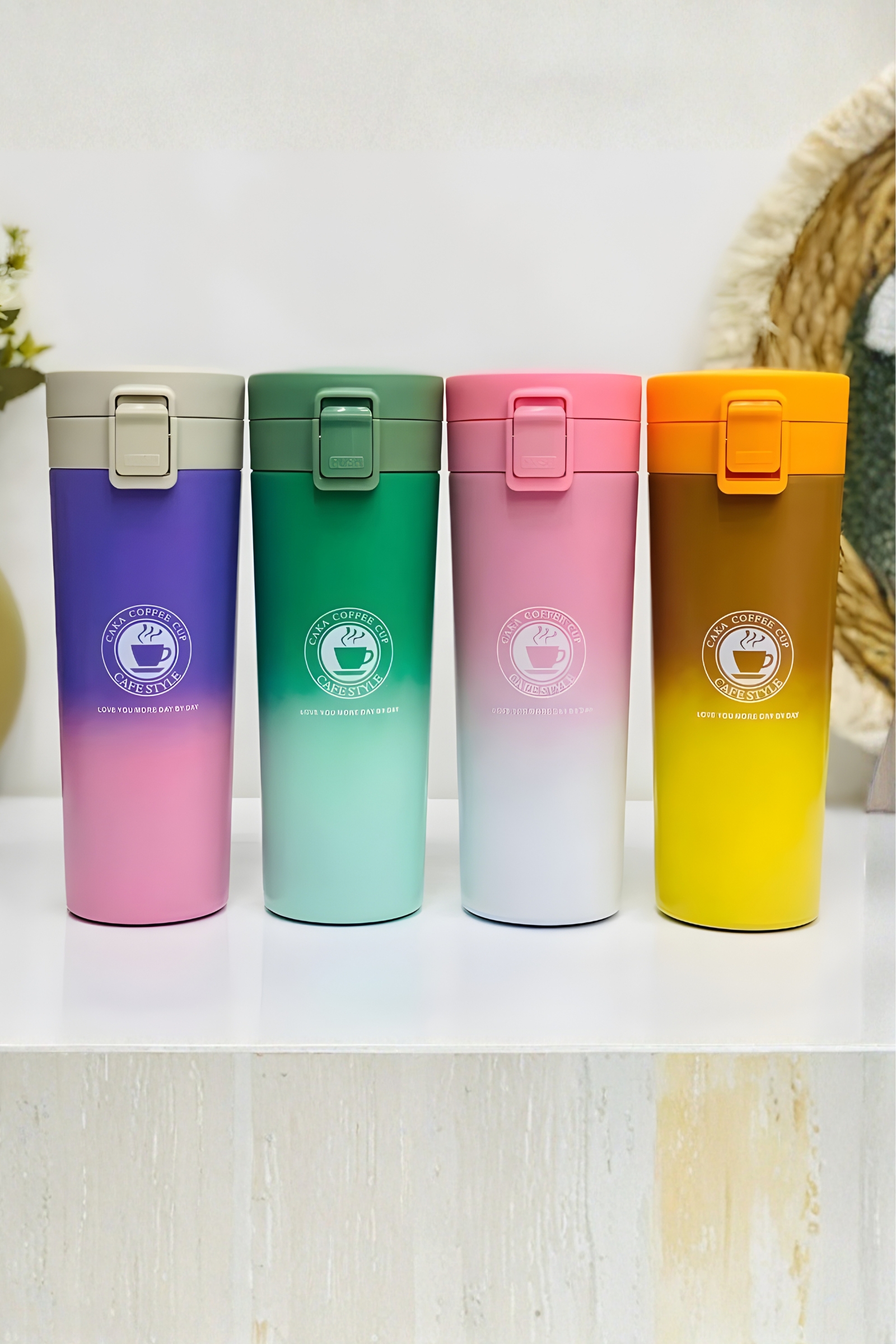 تراول ماگ قفلی پاستلی دو رنگ ظرفیت 380 و 500 میلیلیتر